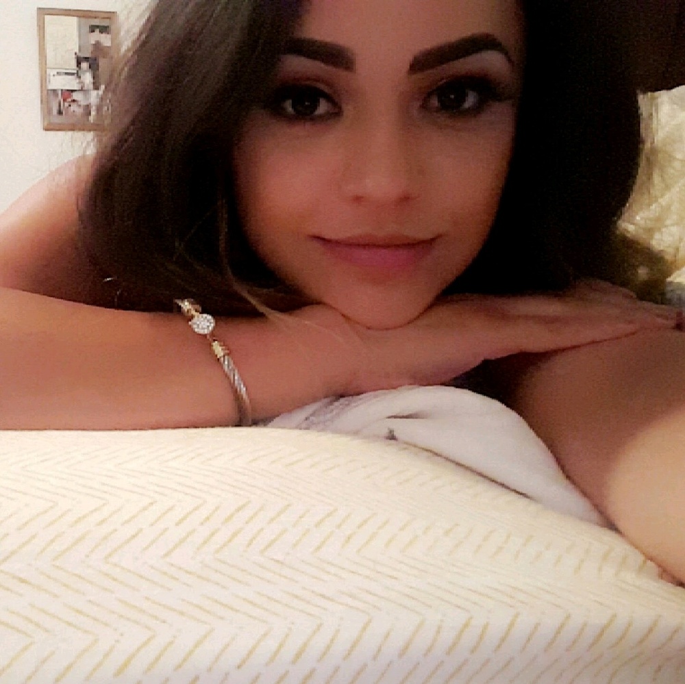 Meet your Posher, Mayra